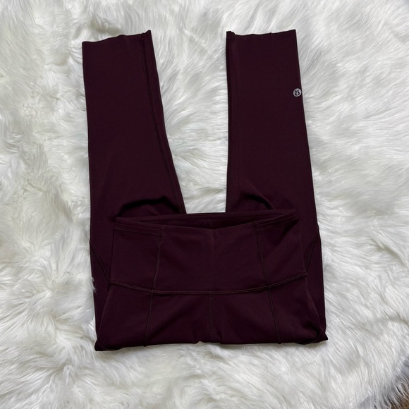 Lululemon Fast and Free Crop II 19" Cassis - Picture 1 of 9